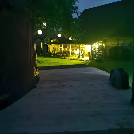 Loewenhof Jurte Campsite